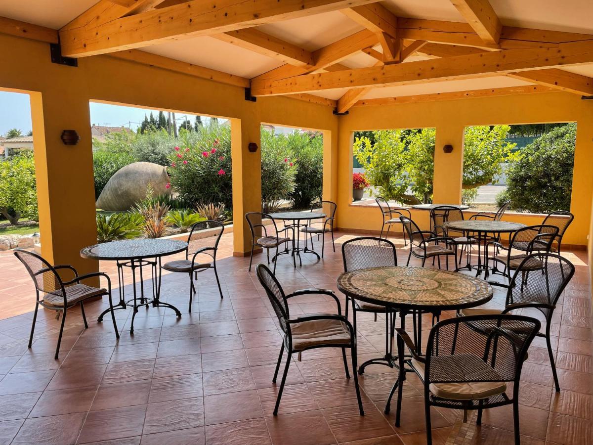Hotel Marc-Hely La Colle-sur-Loup Eksteriør billede